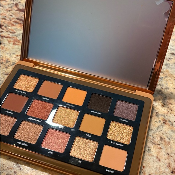Natasha Denona NWT Large Bronze Eyeshadow Palette
